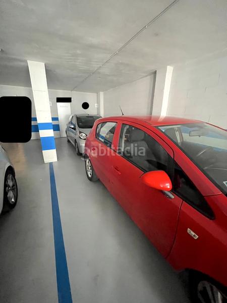 Foto cd82a504-14e7-47ce-bcb4-5aa63d112658. Piso  reformado en oasis con 2 dorm., terraza, 2 baños, garaje doble, trastero, piscina, jacuzzi, sauna y gym. amueblado! en Salobreña