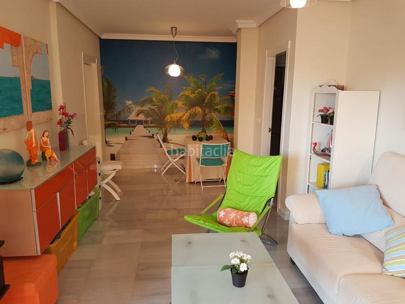 Foto e47e161e-8f6b-4c74-bd26-686e0cf84f34. Alquiler piso se alquila piso en la playa en la urbanización de las arenas para temporada escolar.disponible desde el uno de septie en Salobreña
