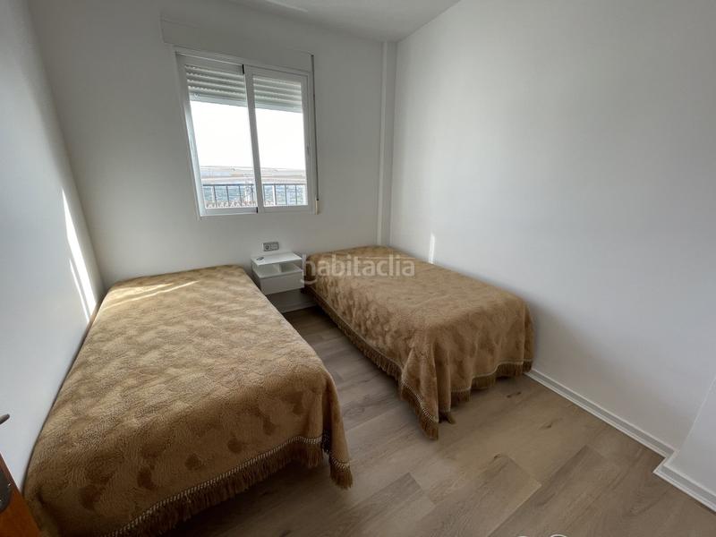Foto 081c3b49-9ac0-4fd9-a3d8-63bf849ca149. Piso se vende en el pueblo costero granadala vivienda consta de tres dormitorios, con salón comedor, baño completo, cocina en Salobreña