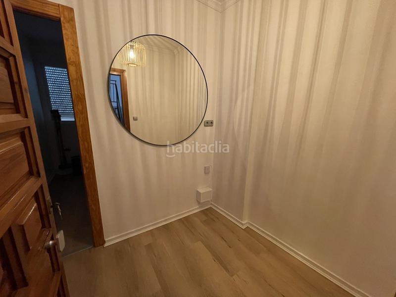 Foto 5652550f-d388-4a42-ae3d-915a965fccdb. Piso se vende en el pueblo costero granadala vivienda consta de tres dormitorios, con salón comedor, baño completo, cocina en Salobreña
