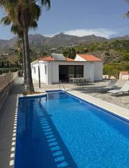 Maison à Molvízar. Se vende encantadora casa de campo situada en un entorno natural