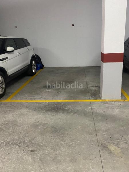 Foto 8184c073-6131-436d-8f41-8a184f513f91. Parking voiture dans Centro Salobreña