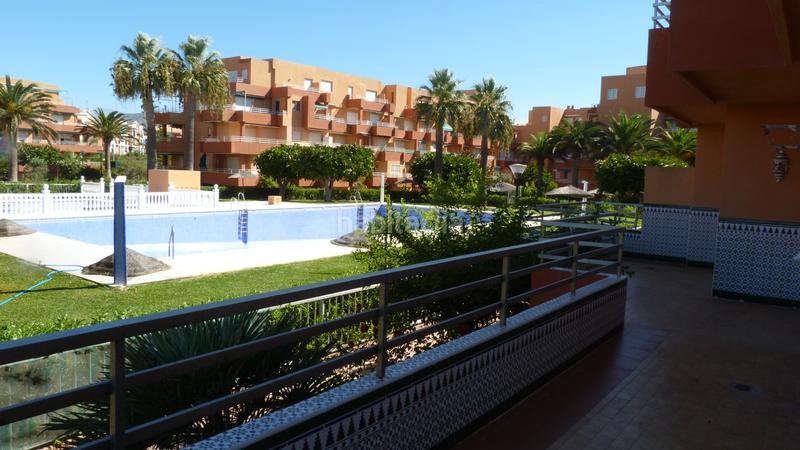 Foto 37c6174b-2cca-4bed-85ae-c5c14e17f684. Location appartement avec parking piscine dans Centro Salobreña