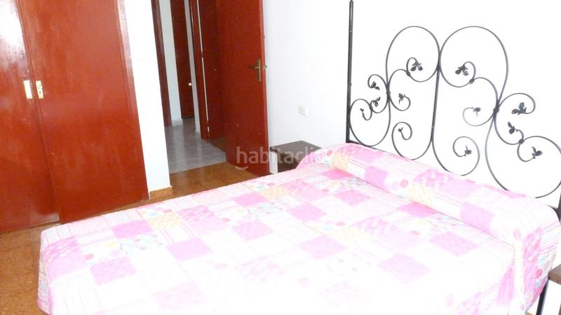 Foto b80acab4-d719-47b4-8a90-3e85a5fc9736. Location appartement avec parking piscine dans Centro Salobreña