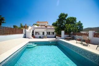 Masia a Centro. Cortijo reformado con encanto andaluz en salobreña, piscina y te