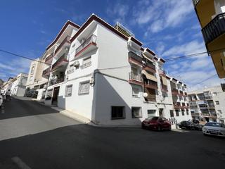 Pis a Centro. Se vende piso en salobreña muy céntrico, en plena zona centro, j