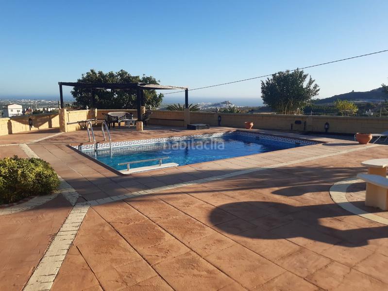 Foto 770995ee-0e0c-479e-a385-a12480205f2c. Rent country house with pool in Centro Salobreña