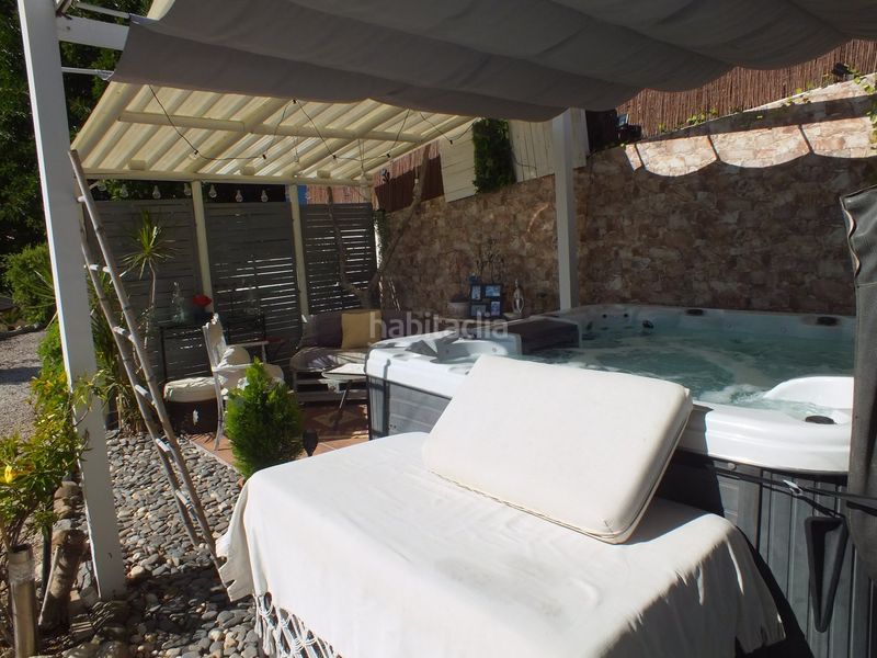 Foto 14257f1d-ea44-413f-bded-4526153c3656. Xalet amb aparcament a Centro Salobreña