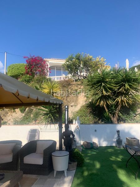 Foto 27edc76b-2843-425f-826b-9077aaf18d32. Xalet amb aparcament a Centro Salobreña