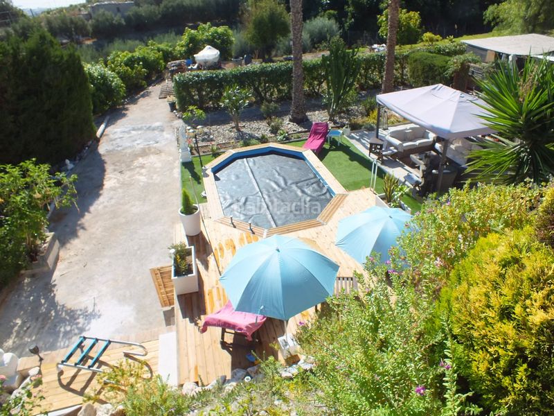 Foto 2c52cafc-d630-4b1b-942f-0fdf7b0ffb5d. Xalet amb aparcament a Centro Salobreña