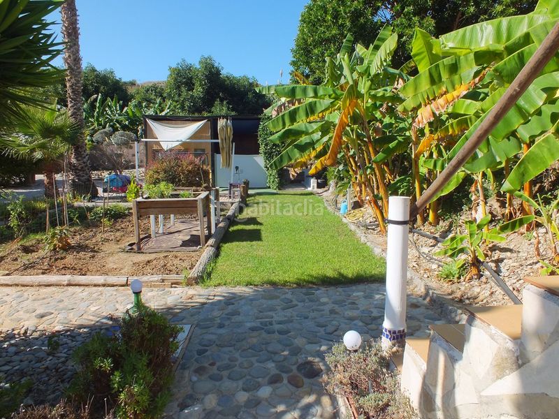 Foto 319b14e5-3c22-4663-b64a-5e41e6ea35de. Xalet amb aparcament a Centro Salobreña