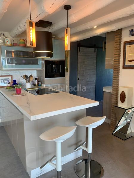 Foto 4babcfa0-5401-4470-af82-2a560ed7a8e5. Xalet amb aparcament a Centro Salobreña