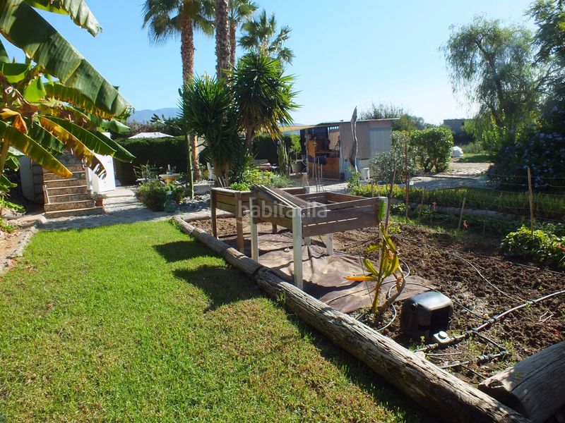 Foto 76232201-0ec2-4170-87e7-89f5bbbab083. Xalet amb aparcament a Centro Salobreña