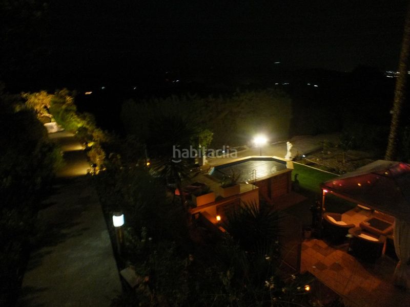 Foto 7c563502-8ebe-449f-85e2-28cb453b9043. Xalet amb aparcament a Centro Salobreña