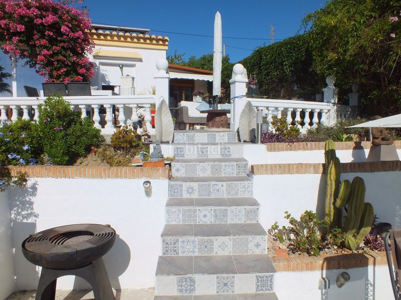 Foto 80a8d701-428d-4bc9-8598-0c4587ed207d. Xalet amb aparcament a Centro Salobreña