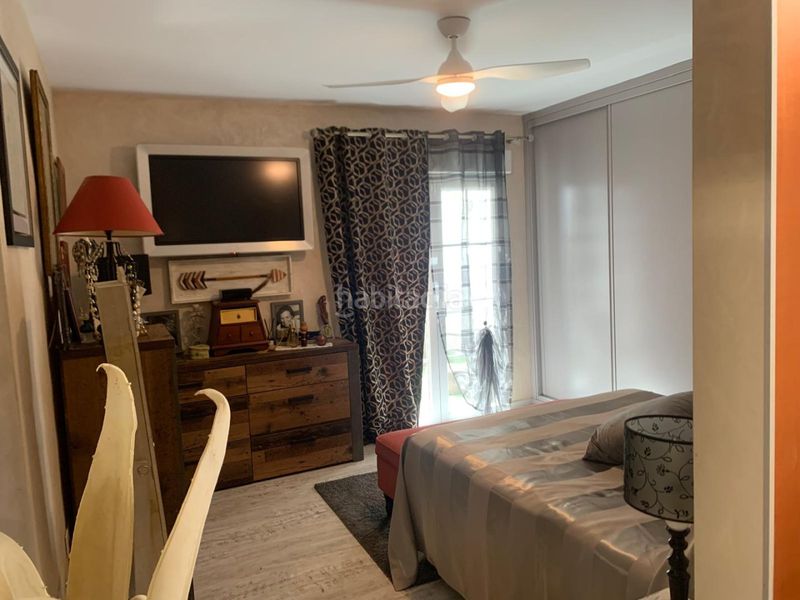 Foto d06e42c3-6ee3-47e6-88ff-7f00b05527f7. Xalet amb aparcament a Centro Salobreña