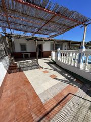 Masia a Lobres. Encantador cortijo con piscina y finca de chirimoyos en lobres s