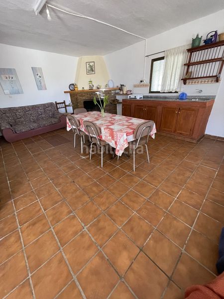 Foto a89a1caf-f979-4304-8e56-34cfe3507282. Masia amb piscina a Lobres Salobreña