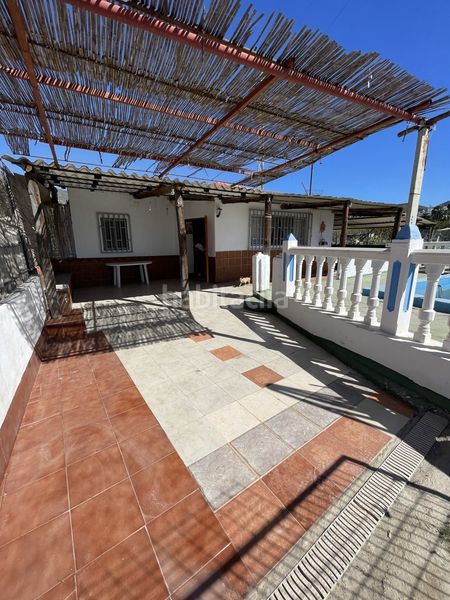 Foto b2ecffe0-d173-4ffd-8cb5-c5529295064c. Masia amb piscina a Lobres Salobreña