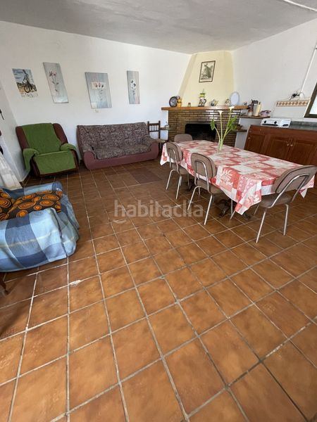 Foto d7823885-e51e-433a-aa91-782aea5b3de9. Masia amb piscina a Lobres Salobreña