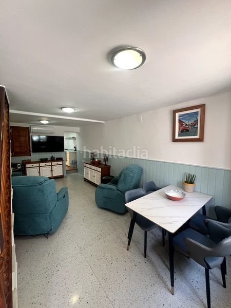 Foto 7a75a887-b05c-4b17-9ffb-4545ea219906. Casa a Centro Salobreña