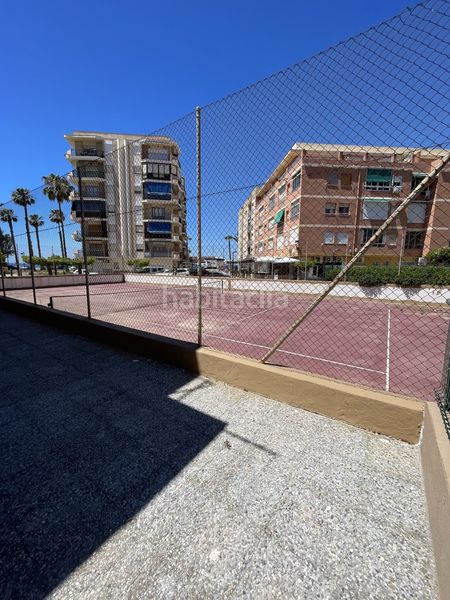Foto c9207569-4093-4e8e-8a1e-08534aa6f47c. Àtic amb piscina a Salobreña costa Salobreña
