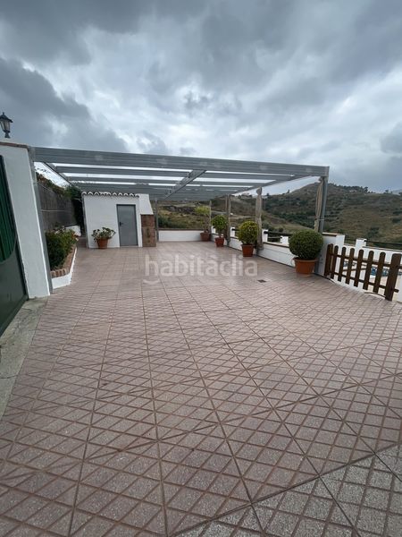 Foto d999edbc-6175-4447-9d76-c087a7015e9e. Masia amb piscina a Centro Salobreña