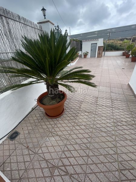 Foto fb335d70-3c2a-4840-bc40-f7b203d0e5db. Masia amb piscina a Centro Salobreña