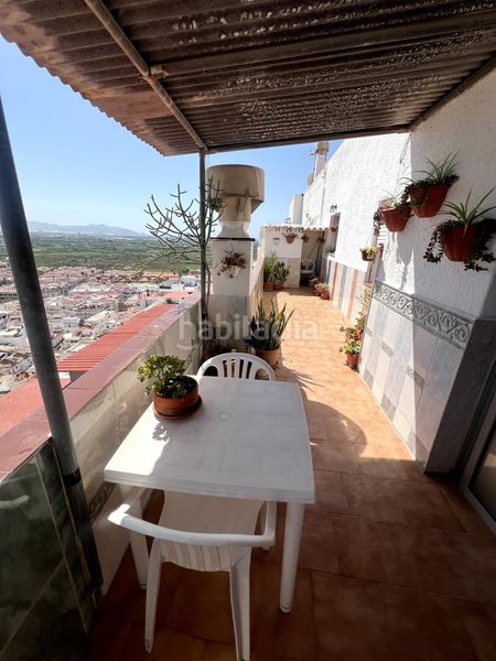 Foto daa8b003-bddd-48f0-915b-d86d29809613. Pis a Centro Salobreña