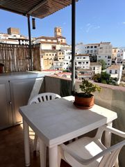 Pis a Centro. Encantador apartamento en venta en el casco antiguo de salobreña