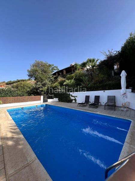 Foto 54017b09-8f0f-4c89-9fd1-00e8420ea292. Masia amb piscina a Molvízar