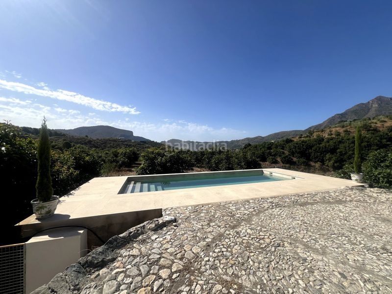 Foto 7bab3c36-e52d-4cca-a029-6e0a069492ea. Rent country house with heating pool in Guájares (Los)