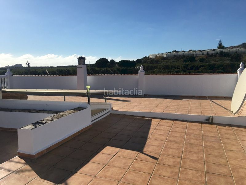 Foto ce7c57ff-232f-42ef-a588-8b1d671e8d8e. Masia a Centro Salobreña