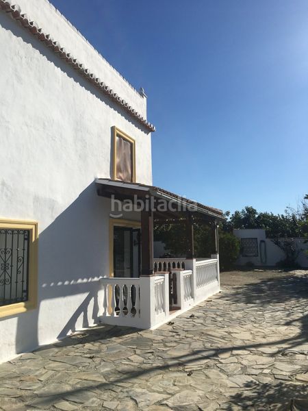 Foto e93125de-2da0-46f7-88c5-8ed1626b72f3. Masia a Centro Salobreña