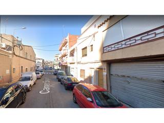 Casa en Can Puiggener. Piso sin posesion