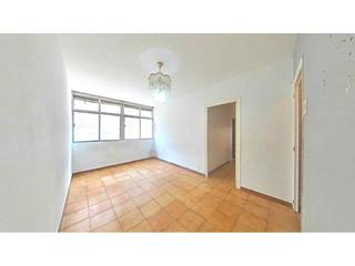 Pis a Can Clos-Pinetons. Piso en ripollet