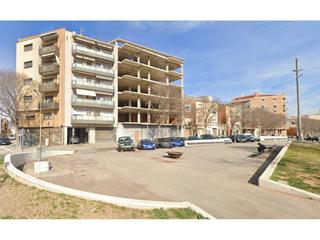 Édifice à Santa eulàlia 189. Venta de 25 pisos  25 garajes en calle santa eulàlia n 189 terra