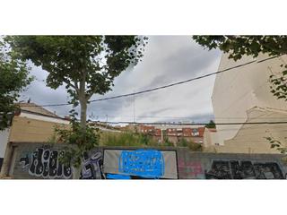 Propriété à Olesa 290. Terreno urbano a dos calles barrio roc blanc