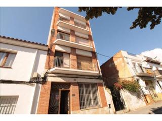 Building  Pinar. Edificio en riera del pinar, canet de mar
