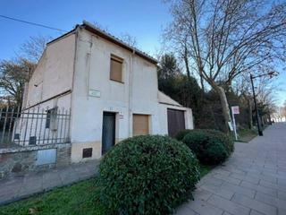 Wohngrundstück in Remedio 1. Venta de 4 suelos urbanizables residenciales en paseo del remedi
