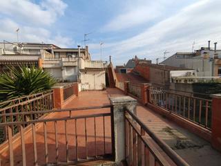 Casa  Paco mutlló. Venta de casa en sabadell para reformar