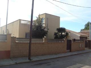 Maison  Mare de déu de la mercè. Casa en venta en castellar del vallès