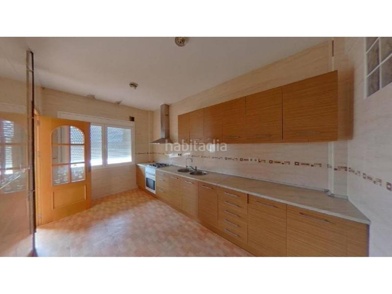 Foto e773c7b5-db4e-4ebf-8a35-a3bec26aa026. Haus in Can Puiggener Sabadell