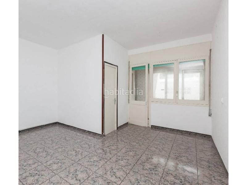 Foto e212cf2e-4e61-4796-87a2-82632c562e4e. Casa Roc Blanc casa okupada en Roc Blanc Terrassa