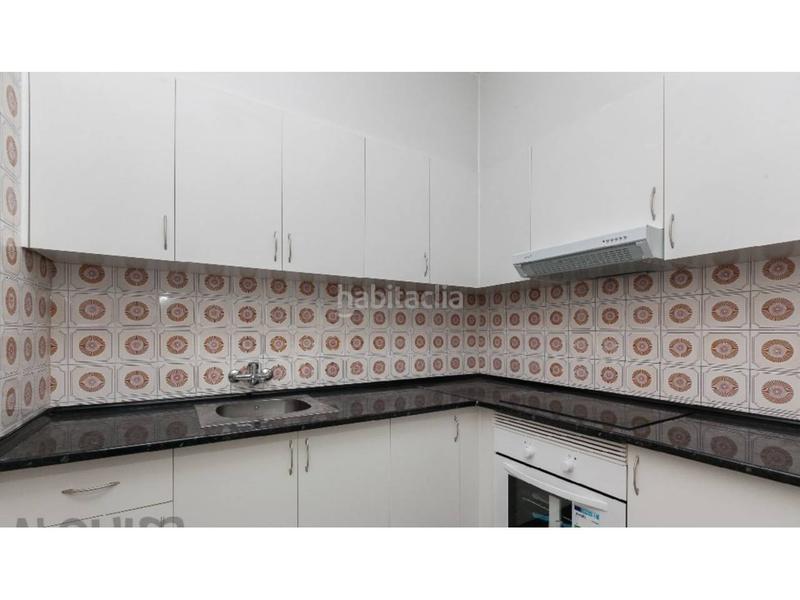 Foto e58e1583-36d0-4f04-89e7-eb88d6dbe630. Casa Roc Blanc casa okupada en Roc Blanc Terrassa