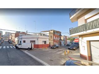 Etagenwohnung in Can Puiggener. Piso sin posesion