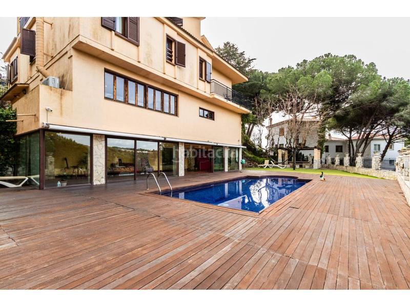 Foto bf09ee31-887b-438b-ae2a-9c4a08f43b7a. Chalet espectacular chalet en sant pol en Urbanitzacions Sant Pol de Mar