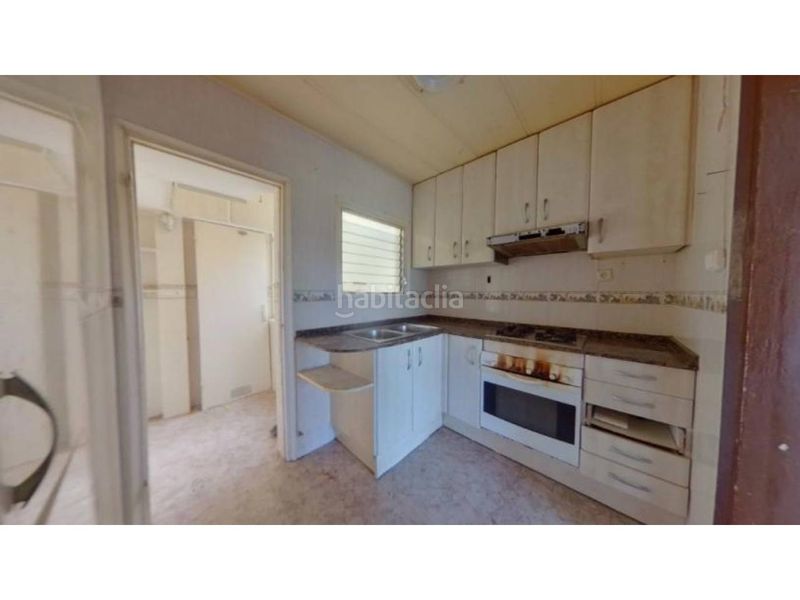 Foto 25ac4276-1246-4143-865a-47ac73f08f8a. Pis a La Maurina Terrassa