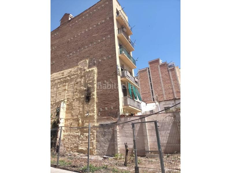 Foto 1f84671e-5353-4c58-8774-5c7e20a34f94. Wohngrundstück in freser 176 in El Camp de l´Arpa del Clot Barcelona