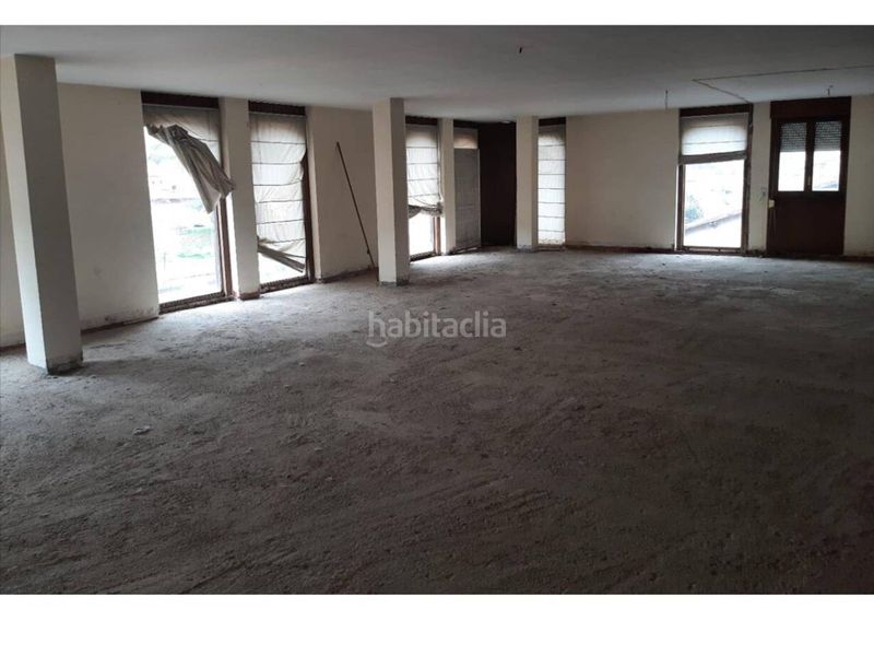 Foto cbdb3bba-39b0-40ea-8b6c-fddd7570c7b4. Edifici a Olvan